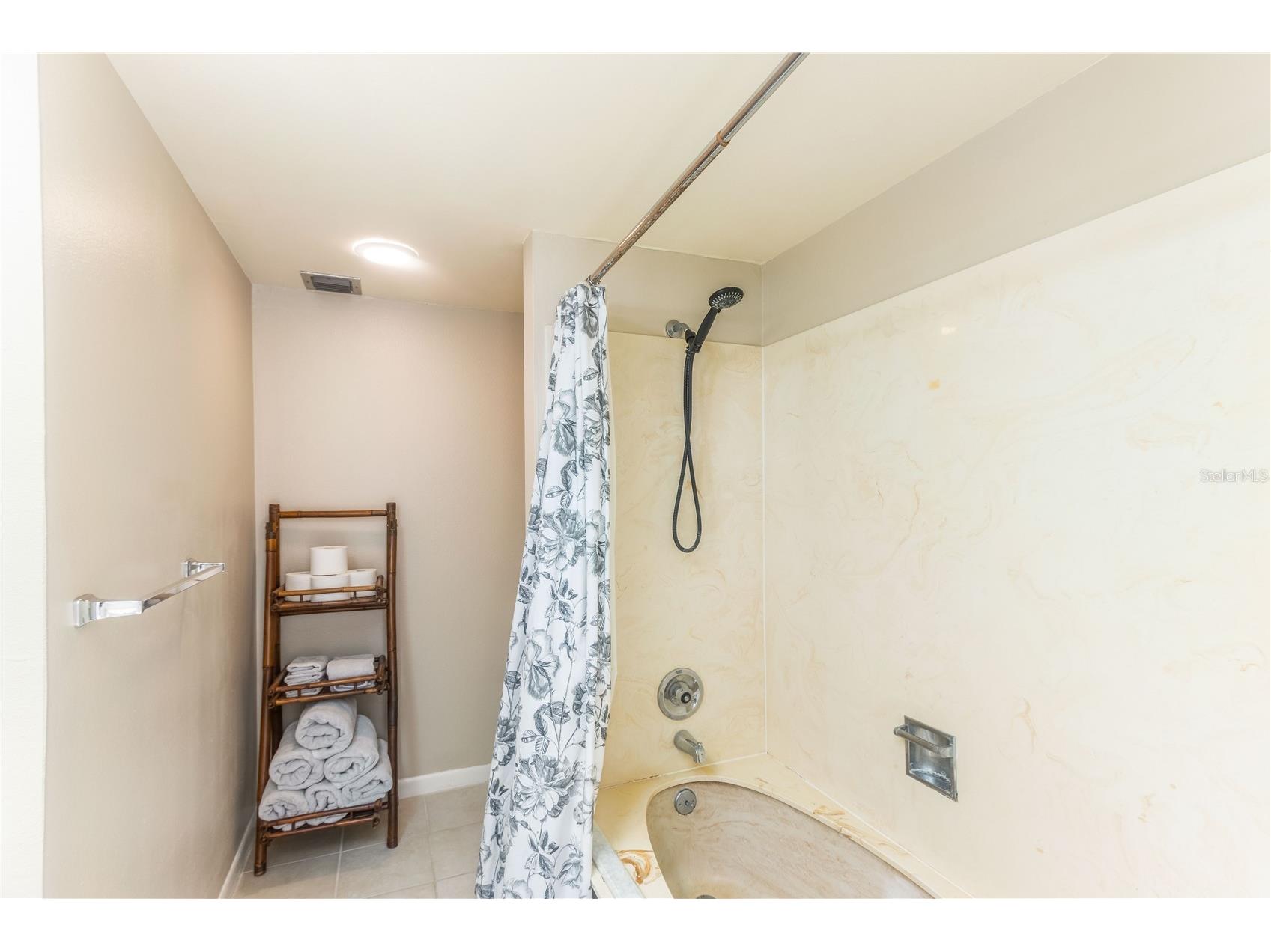 700 Island Way #501 Clearwater Beach FL 33767 - MANDALAY CHANNEL TB8456487 image26
