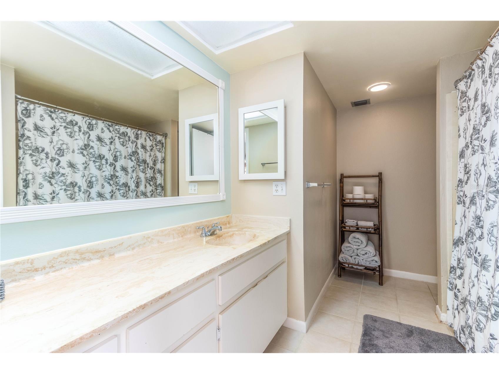 700 Island Way #501 Clearwater Beach FL 33767 - MANDALAY CHANNEL TB8456487 image27
