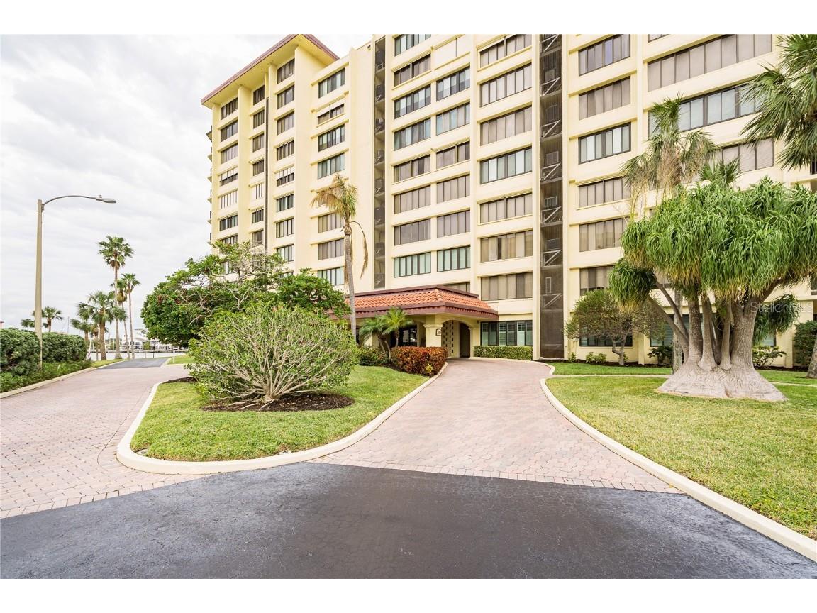 700 Island Way #504 Clearwater FL 33767 TB8341448 image1