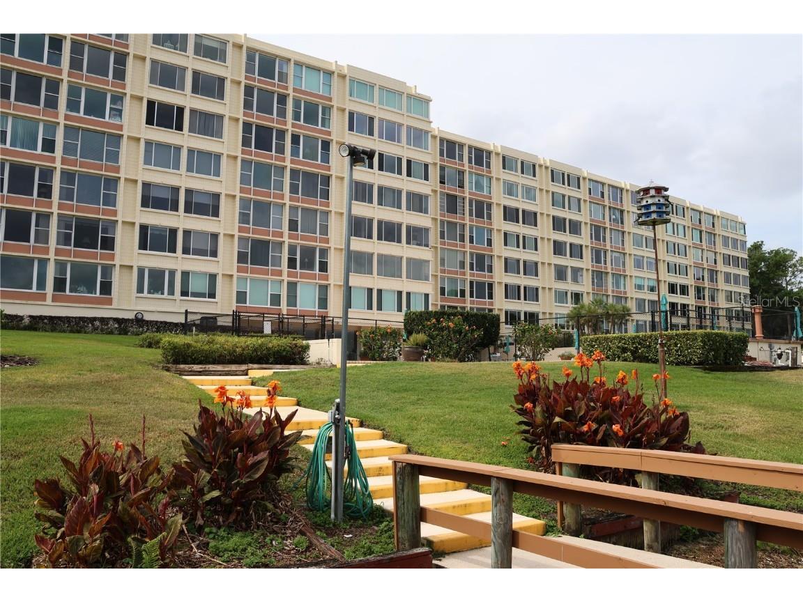 700 Mirror Terrace NW #303 Winter Haven FL 33881 - Spring Lake P4934745 image31