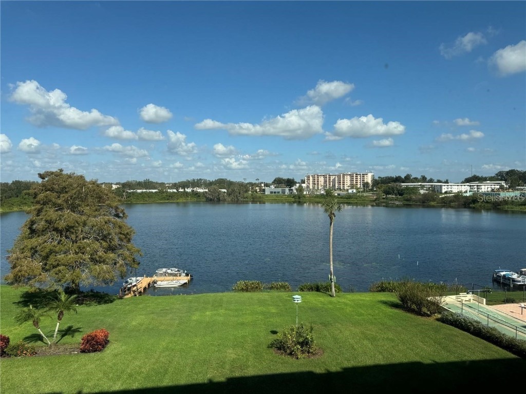 700 Mirror Terrace NW #404 Winter Haven FL 33881 - LAKE SPRING B4902123 image4