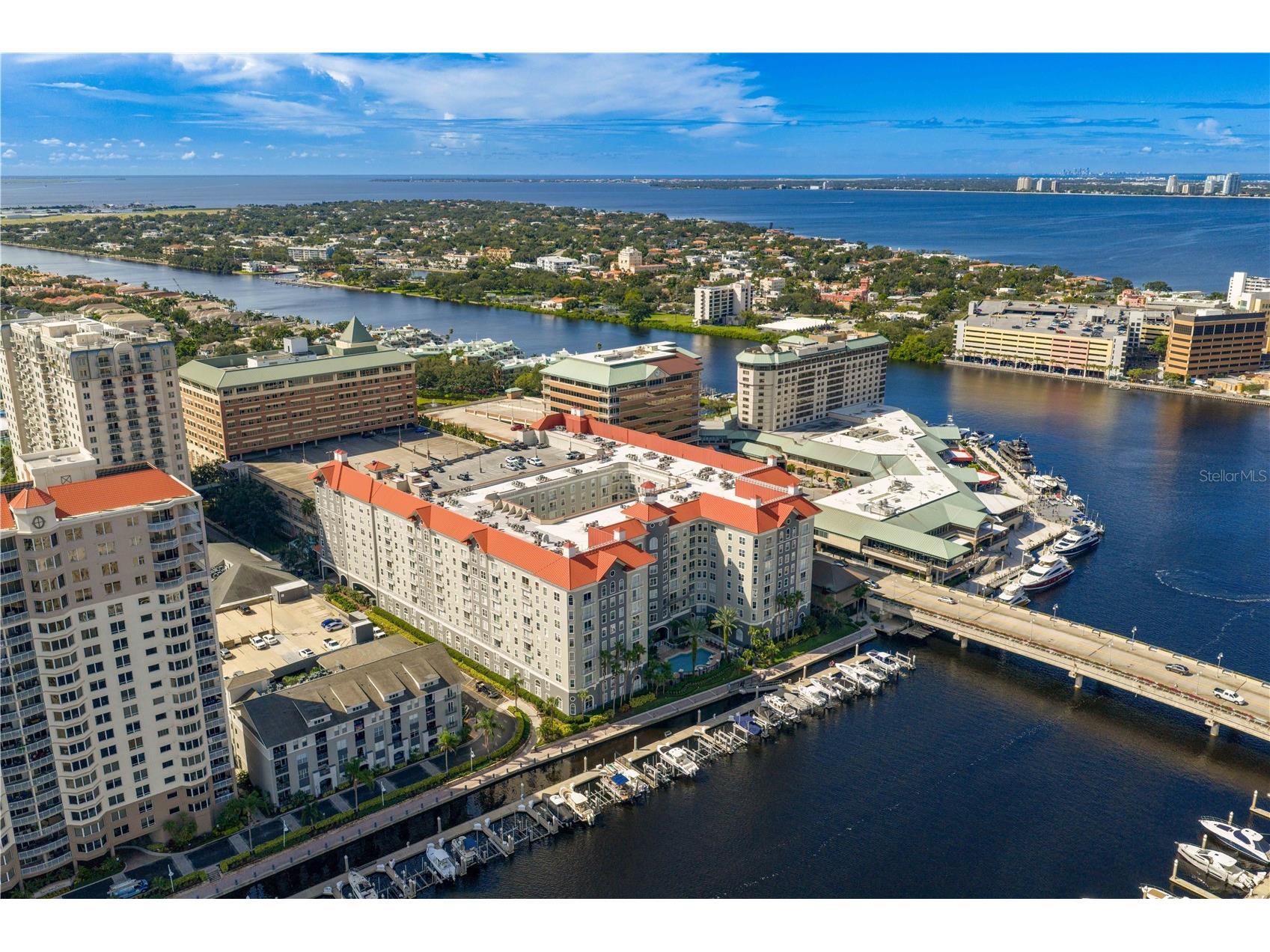 700 S Harbour Island Boulevard #204 Tampa FL 33602 - GARRISON CHANNEL TB8484477 image1