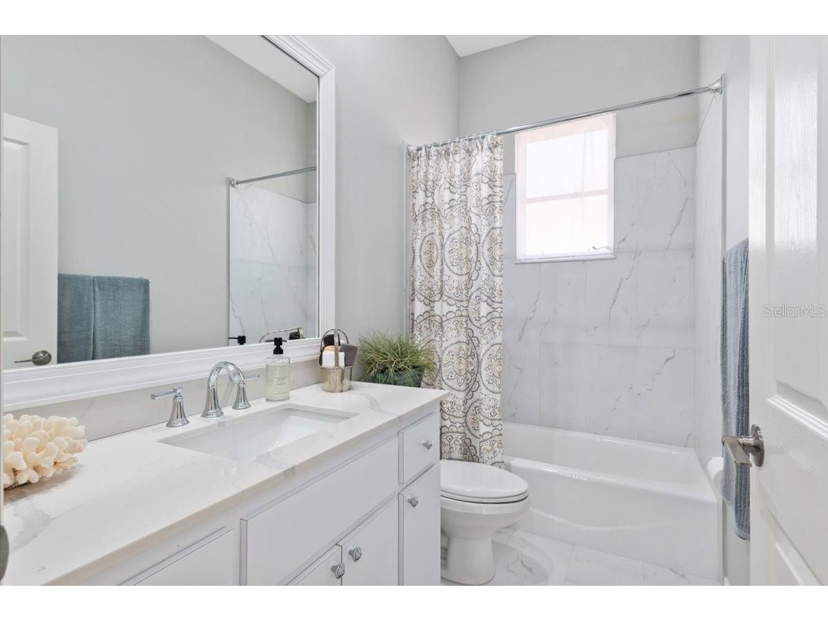 700 Silk Oak Drive Venice FL 34293 A4689191 image26