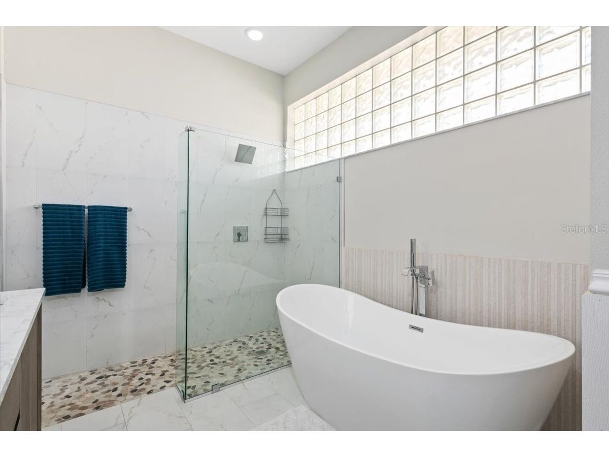 700 Silk Oak Drive Venice FL 34293 A4689191 image34