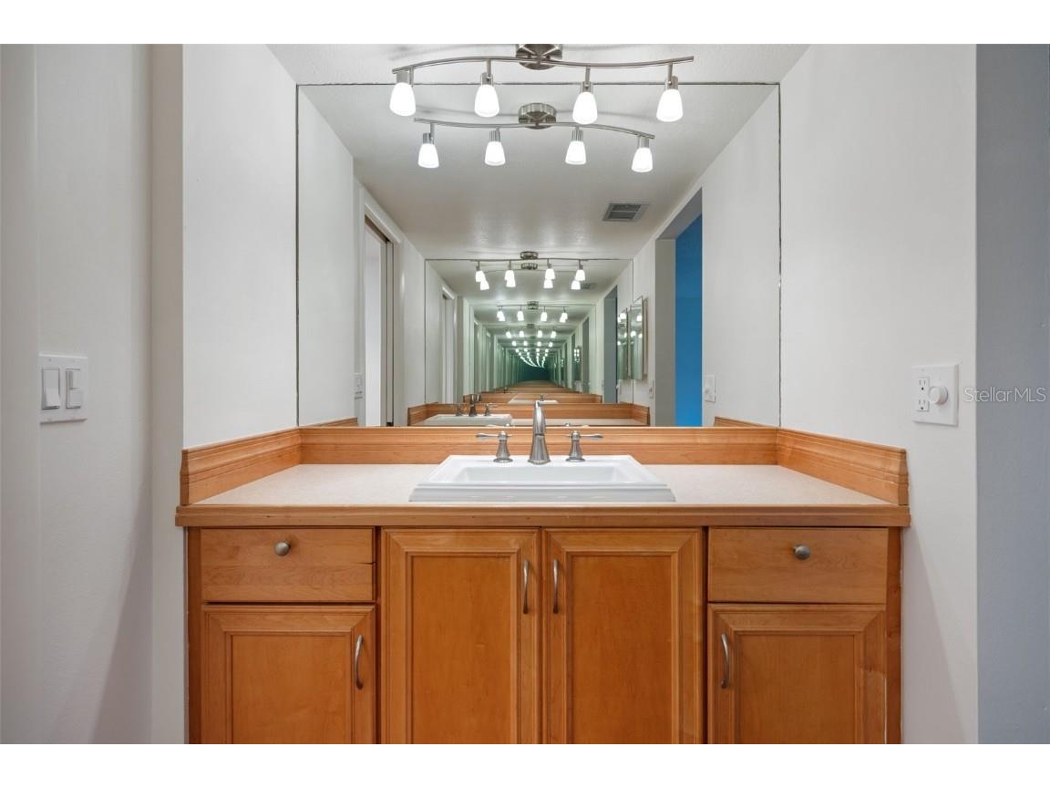 700 Starkey Road #312 Largo FL 33771 TB8458514 image28