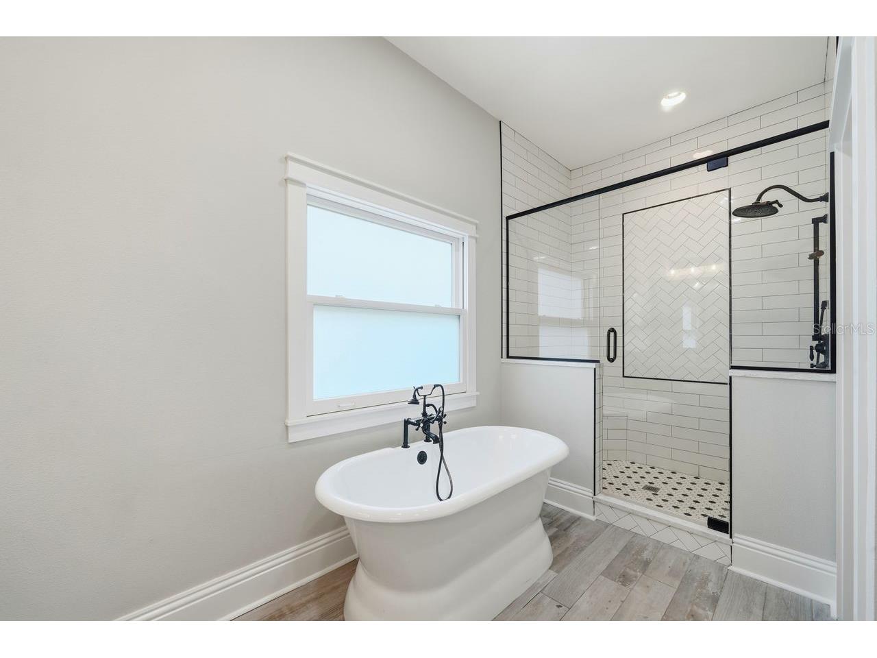 700 Westfield Court Dunedin FL 34698 TB8432647 image37