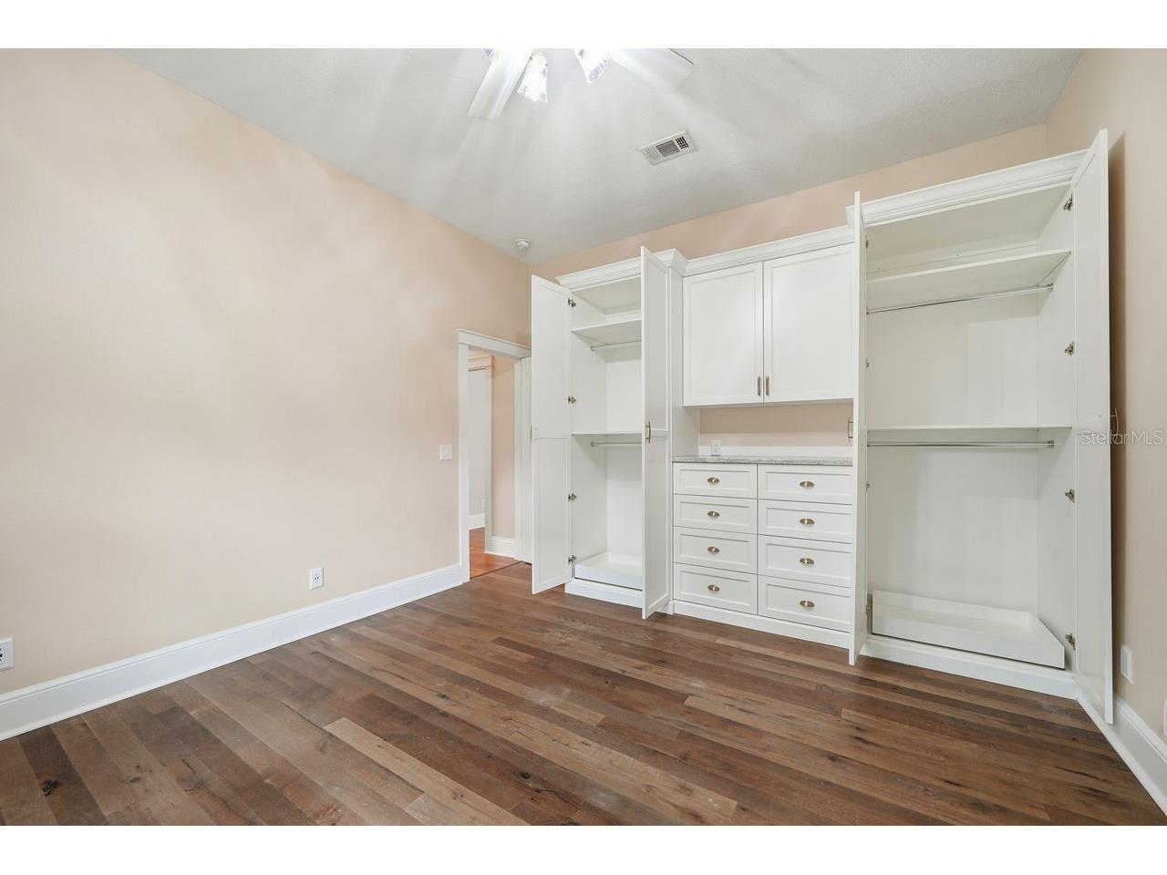 700 Westfield Court Dunedin FL 34698 TB8432647 image43