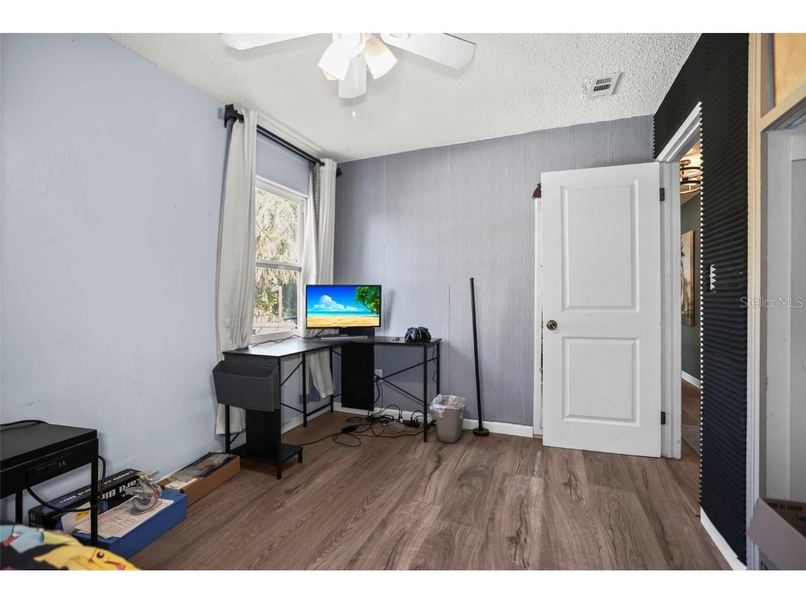 7000 13th Street N Saint Petersburg FL 33702 TB8438508 image37