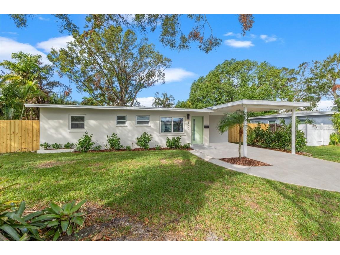 7000 19th Way N Saint Petersburg FL 33702 A4625825 image1