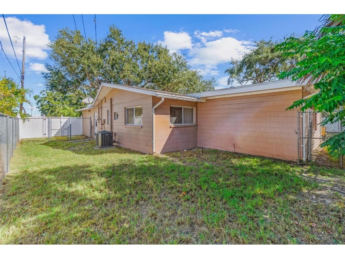 7000 38th Avenue N Saint Petersburg FL 33710 TB8446009 image28