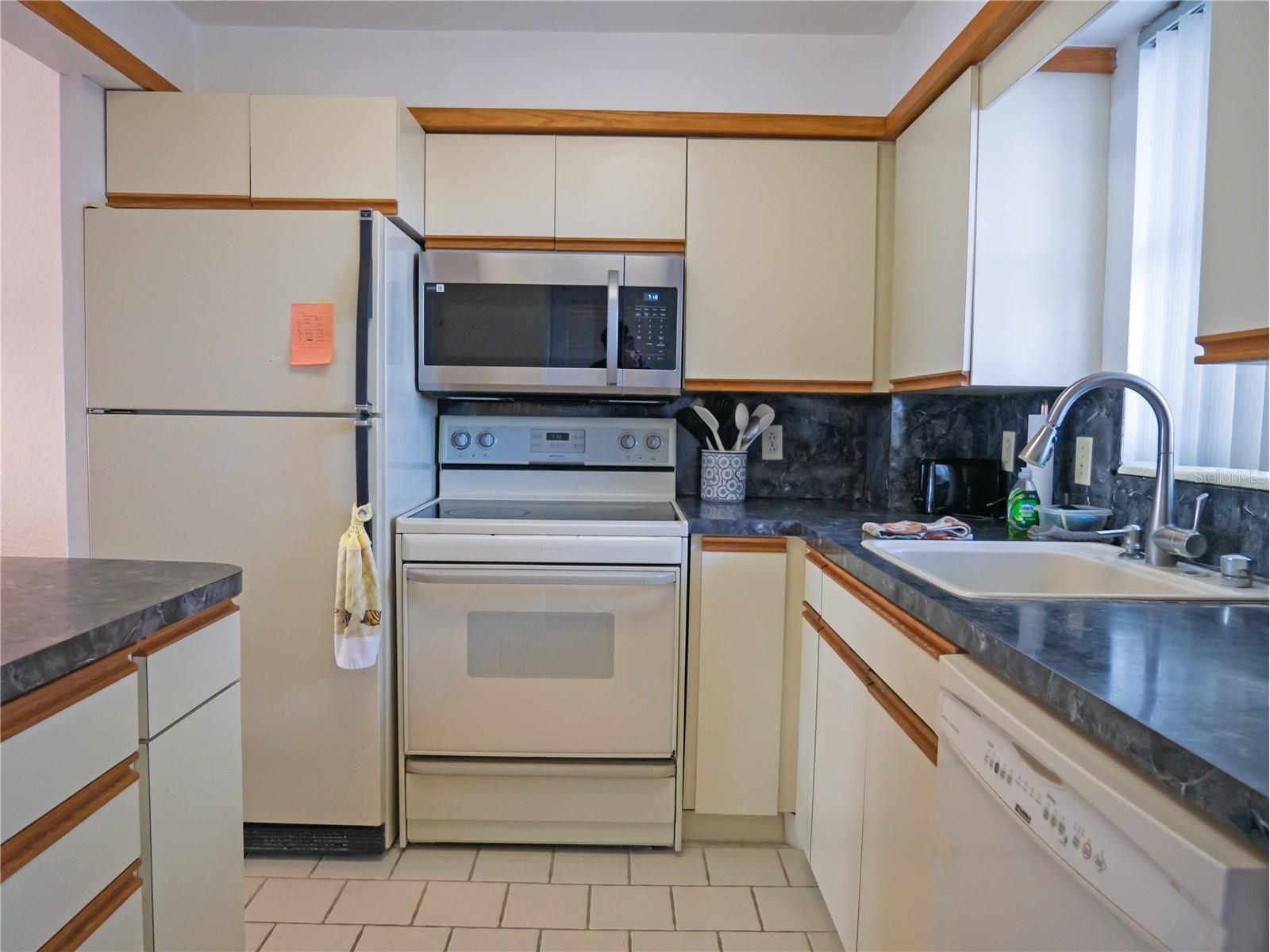 7000 Beach Plaza #202 Saint Pete Beach FL 33706 TB8507010 image8