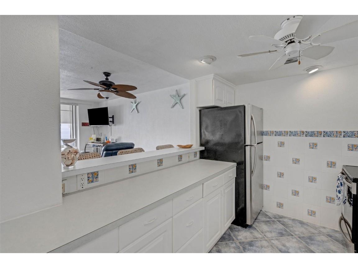 7000 Beach Plaza #905 Saint Pete Beach FL 33706 A4641226 image4