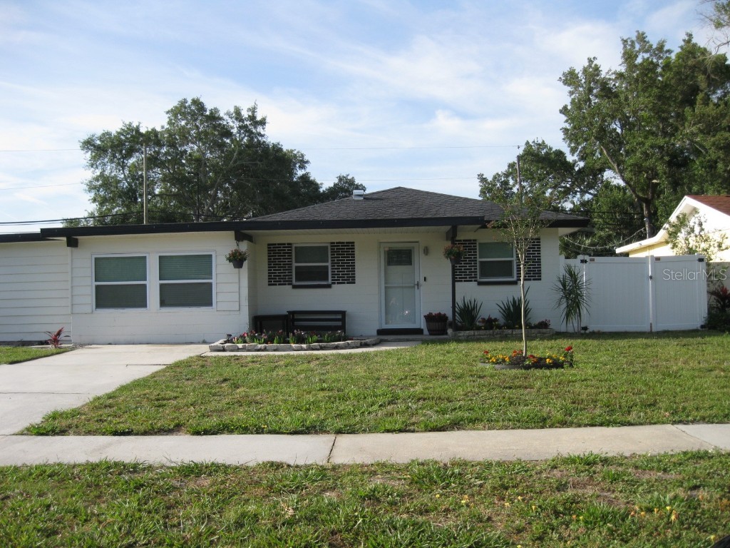 7000 Delta Way Clearwater FL 33764 U8202659 image1