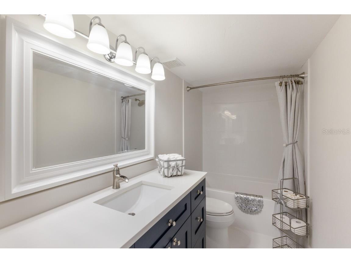 7000 Gulf Drive #205 Holmes Beach FL 34217 - GULF OF MEXICO A4651943 image32