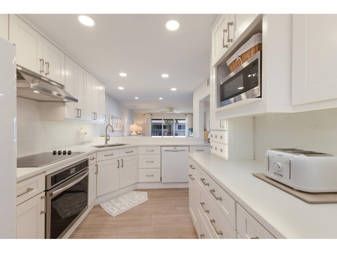 7000 Gulf Drive #205 Holmes Beach FL 34217 - GULF OF MEXICO A4651943 image6