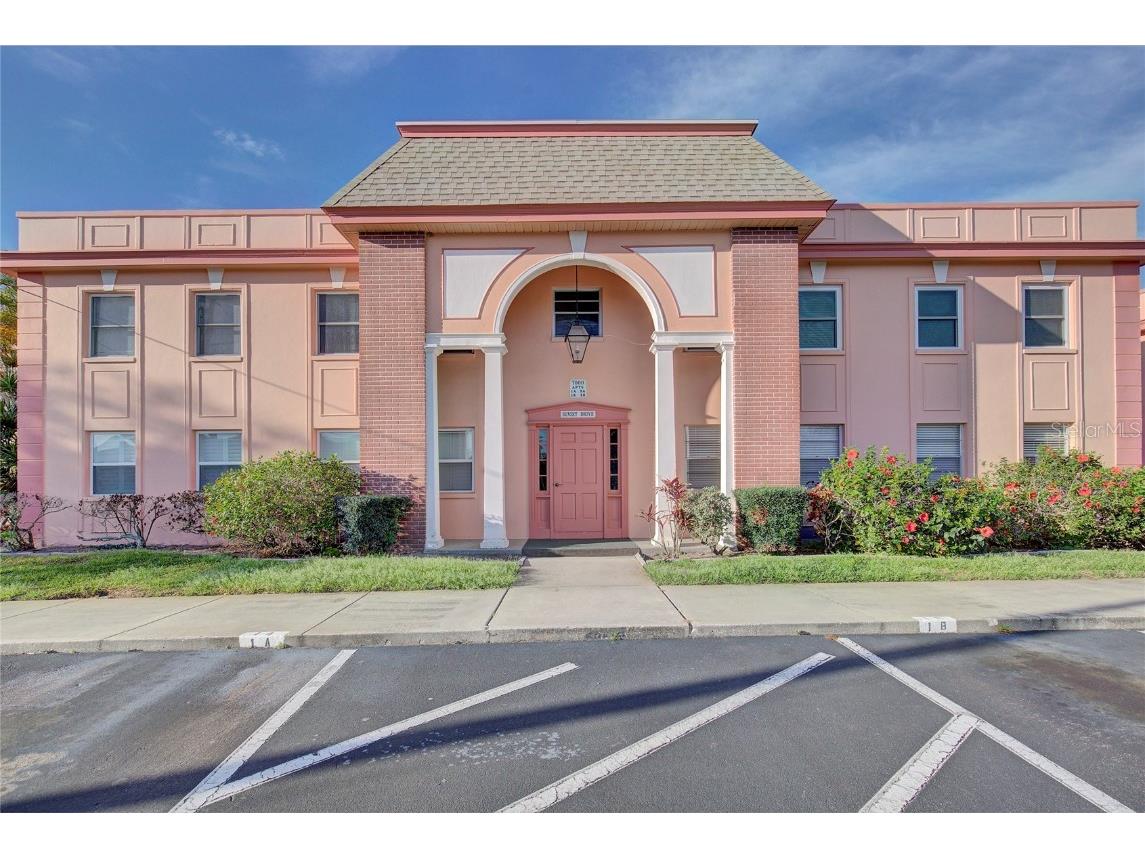 7000 Sunset Drive S #1B South Pasadena FL 33707 U8236379 image1