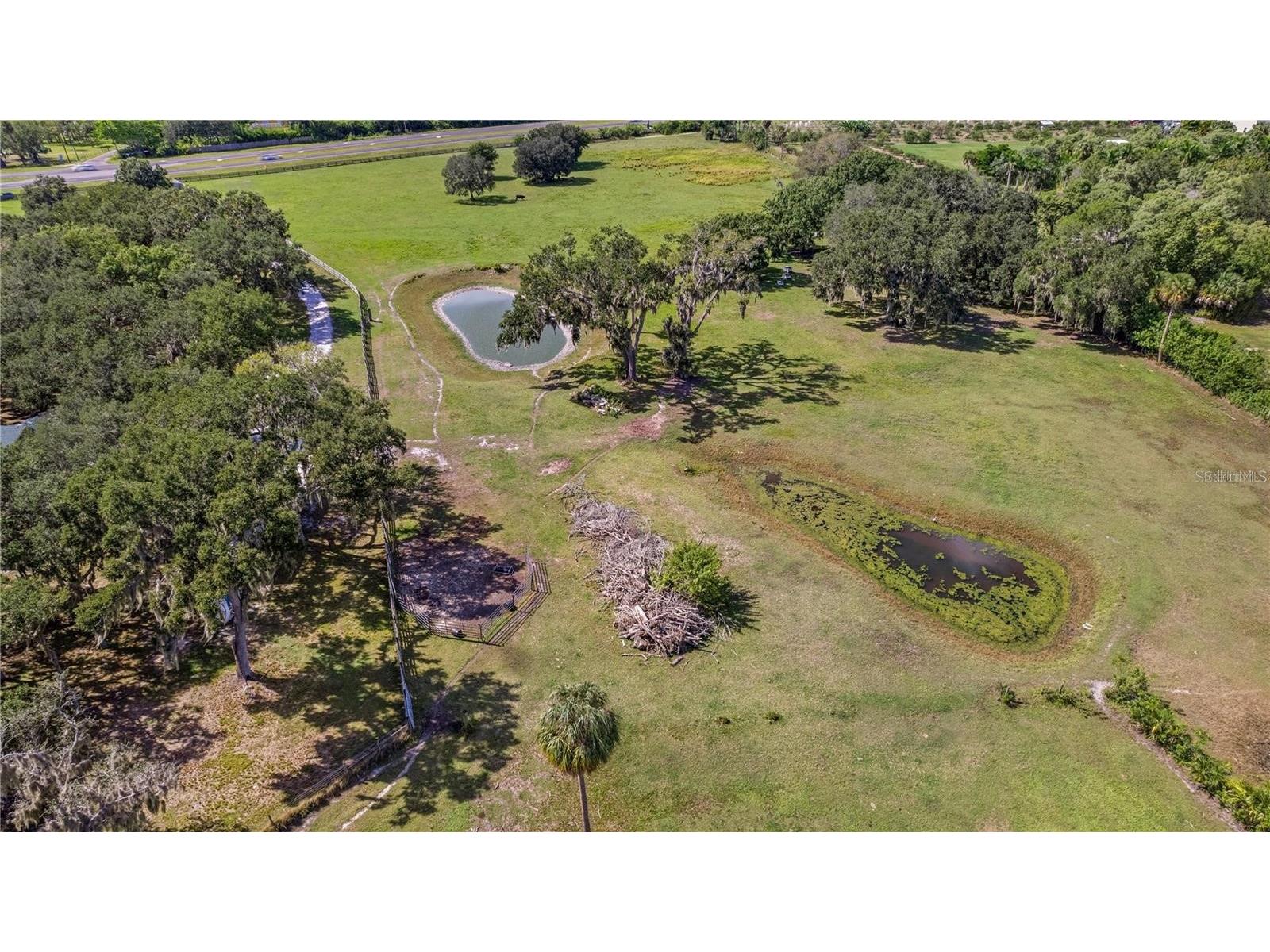 7000 Us-19 Terra Ceia FL 34250 A4686617 image16