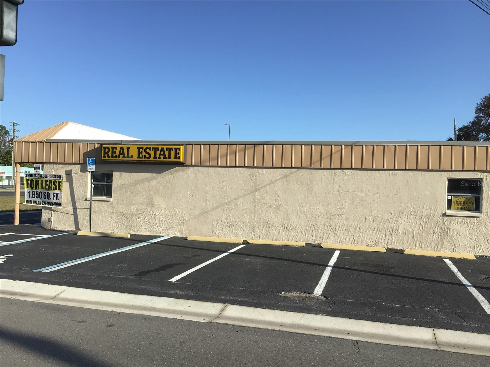 7000 Us Highway 19 New Port Richey FL 34652 W7883466 image2