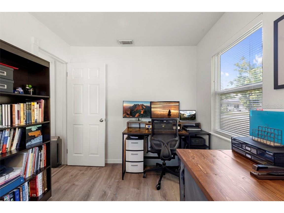 7001 13th Street N Saint Petersburg FL 33702 TB8439920 image28