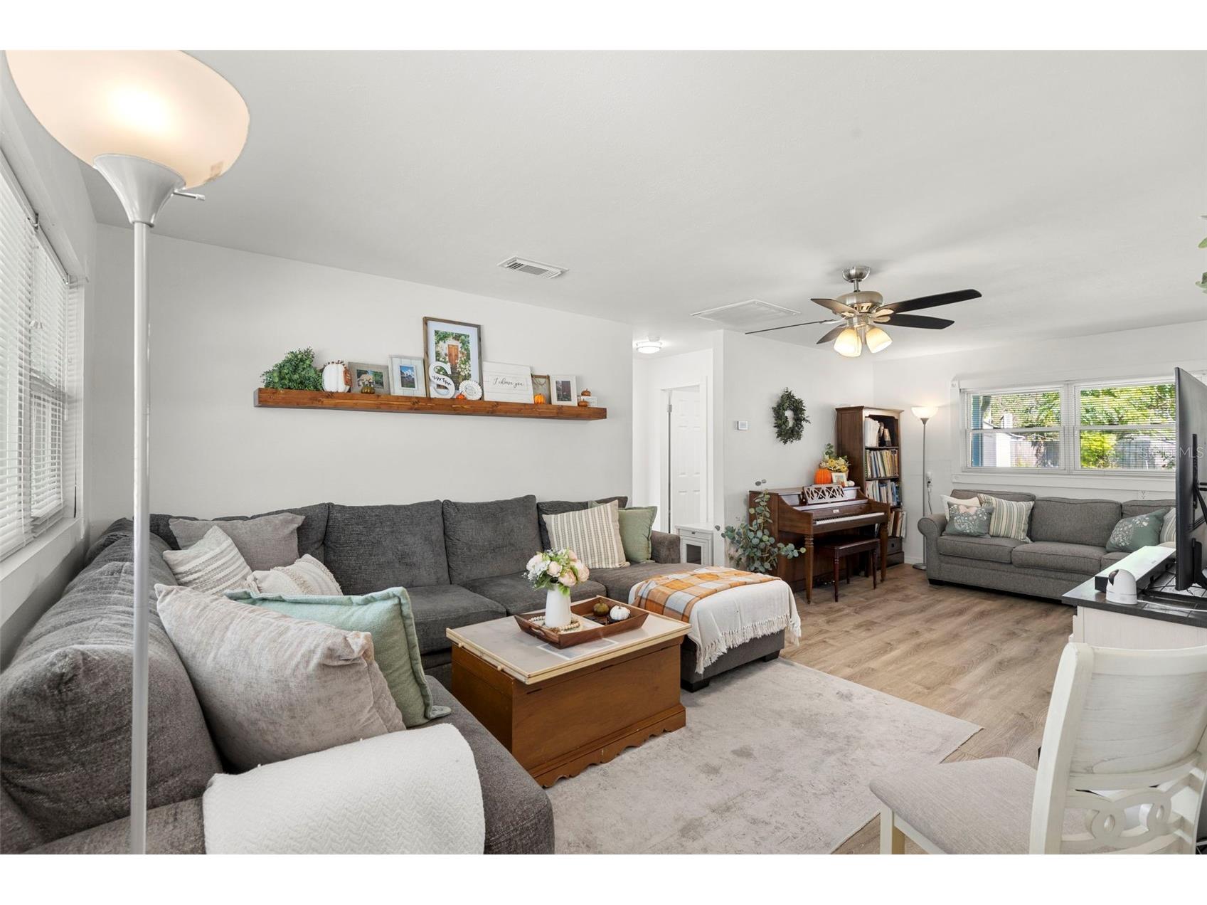 7001 13th Street N Saint Petersburg FL 33702 TB8495124 image7