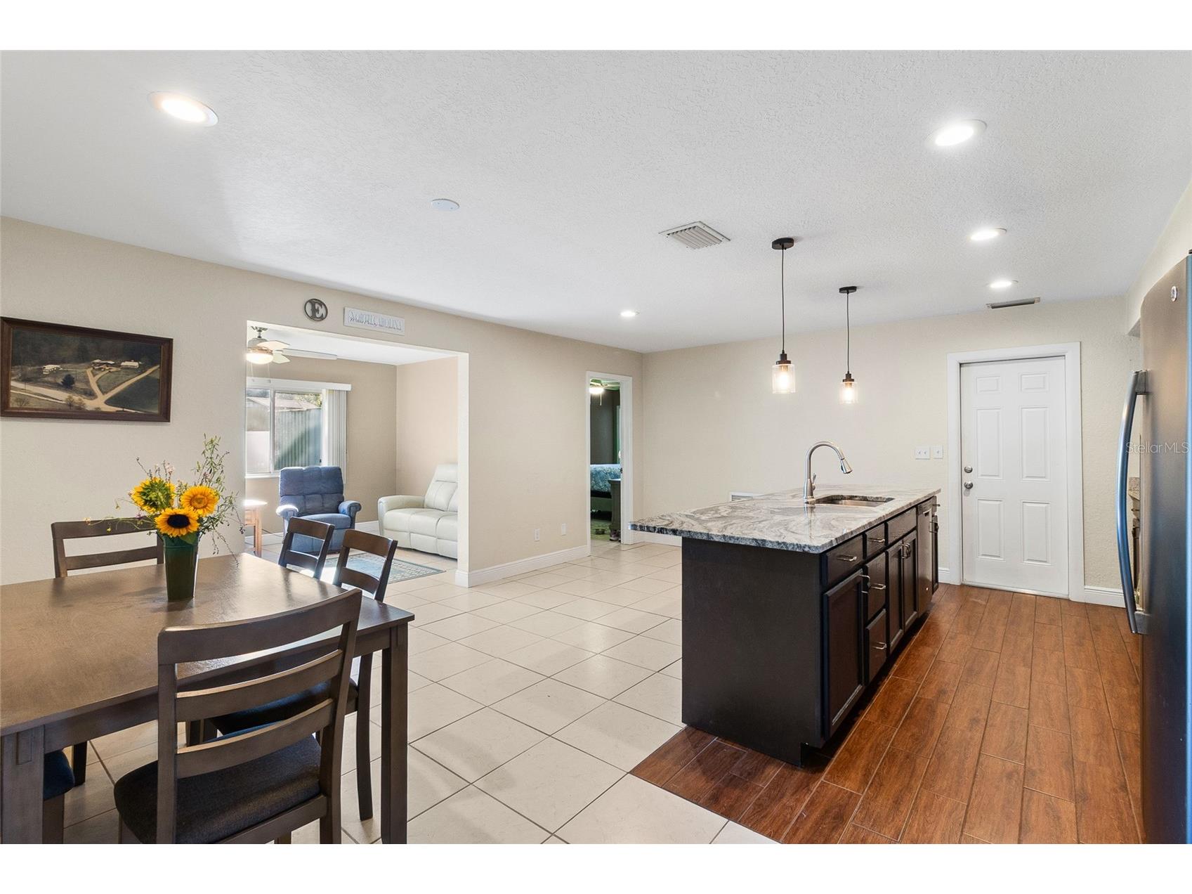 7001 18th Street N Saint Petersburg FL 33702 TB8494052 image10