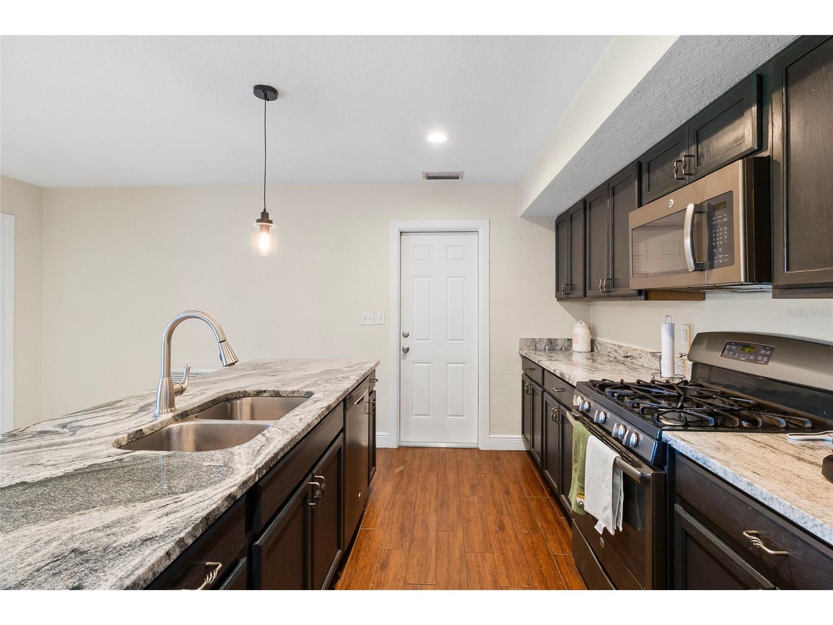 7001 18th Street N Saint Petersburg FL 33702 TB8494052 image14