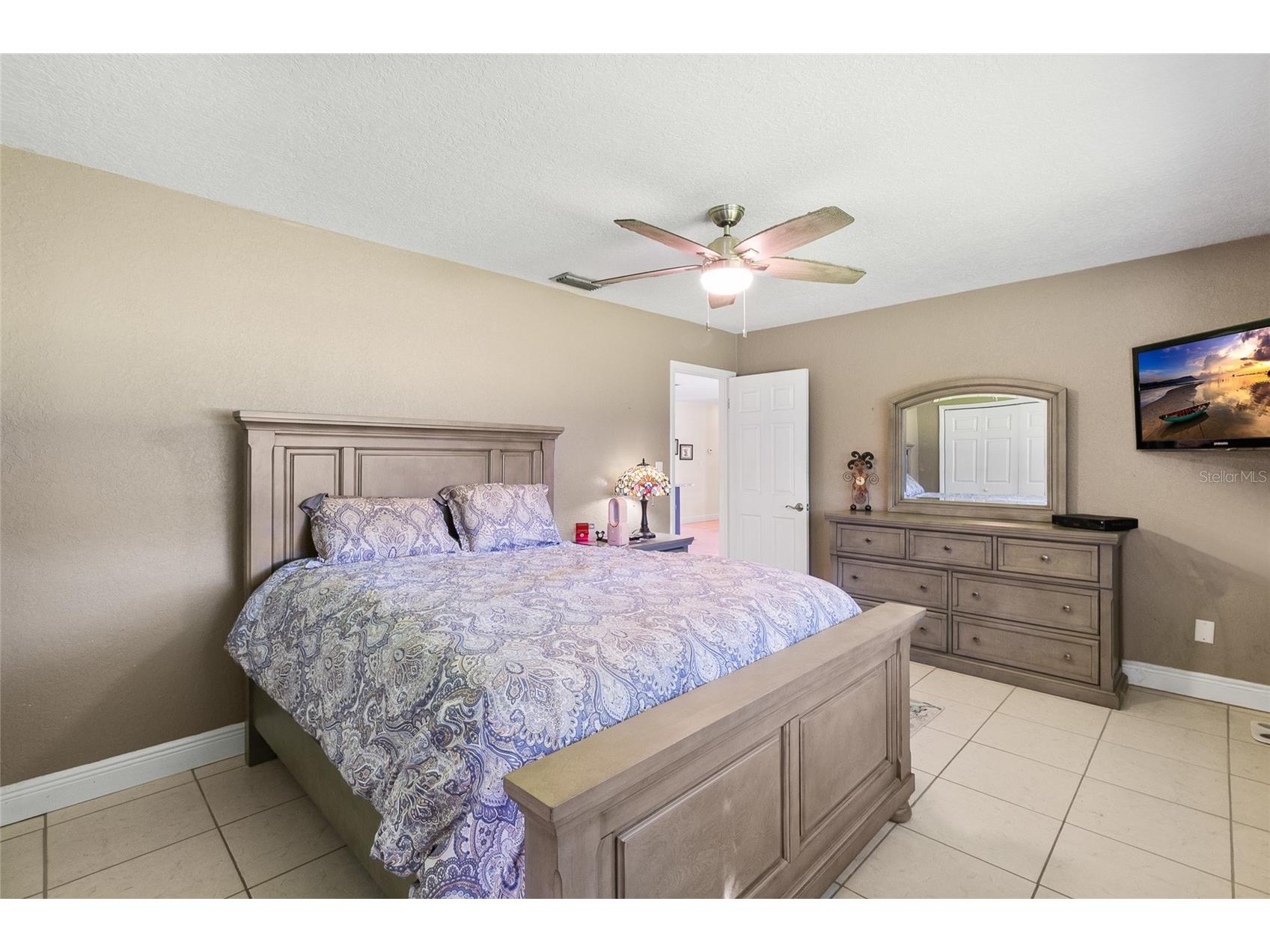 7001 18th Street N Saint Petersburg FL 33702 TB8494052 image23