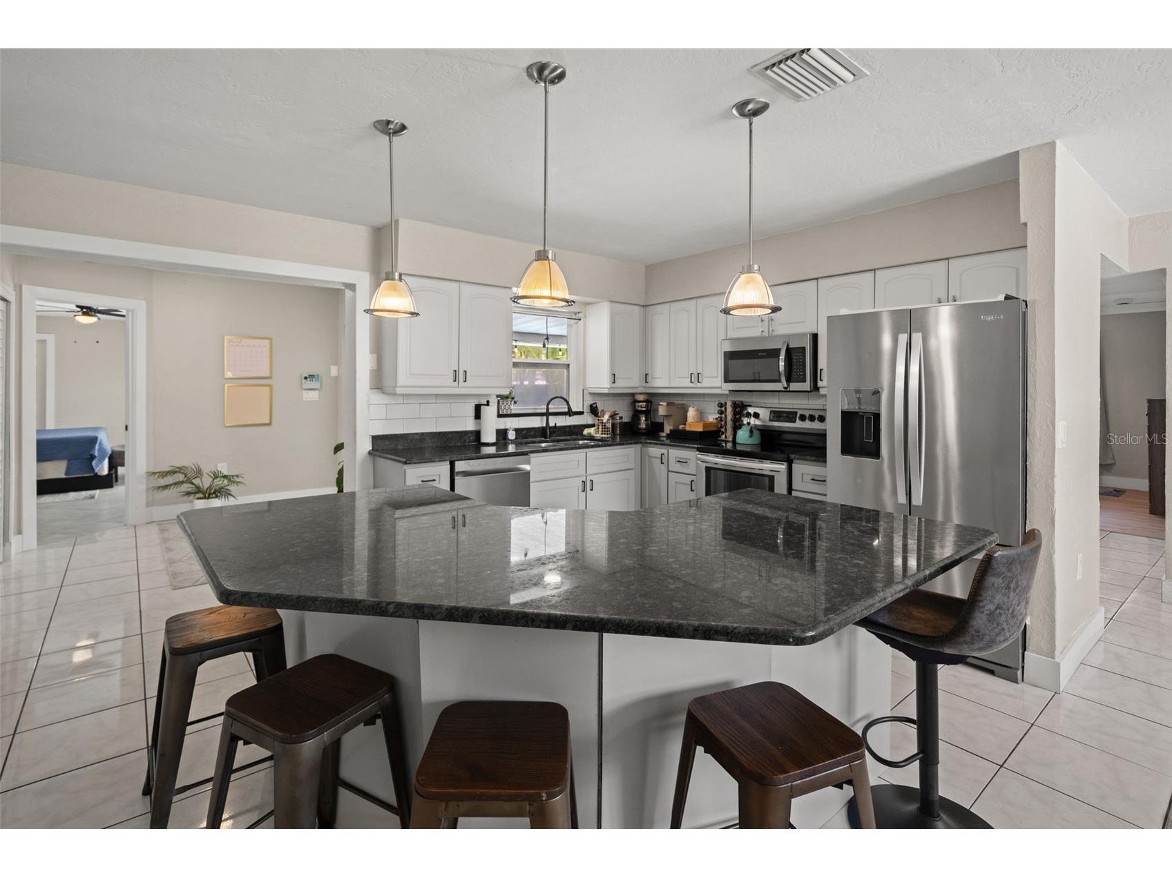 7001 52nd Lane N Pinellas Park FL 33781 TB8526934 image6