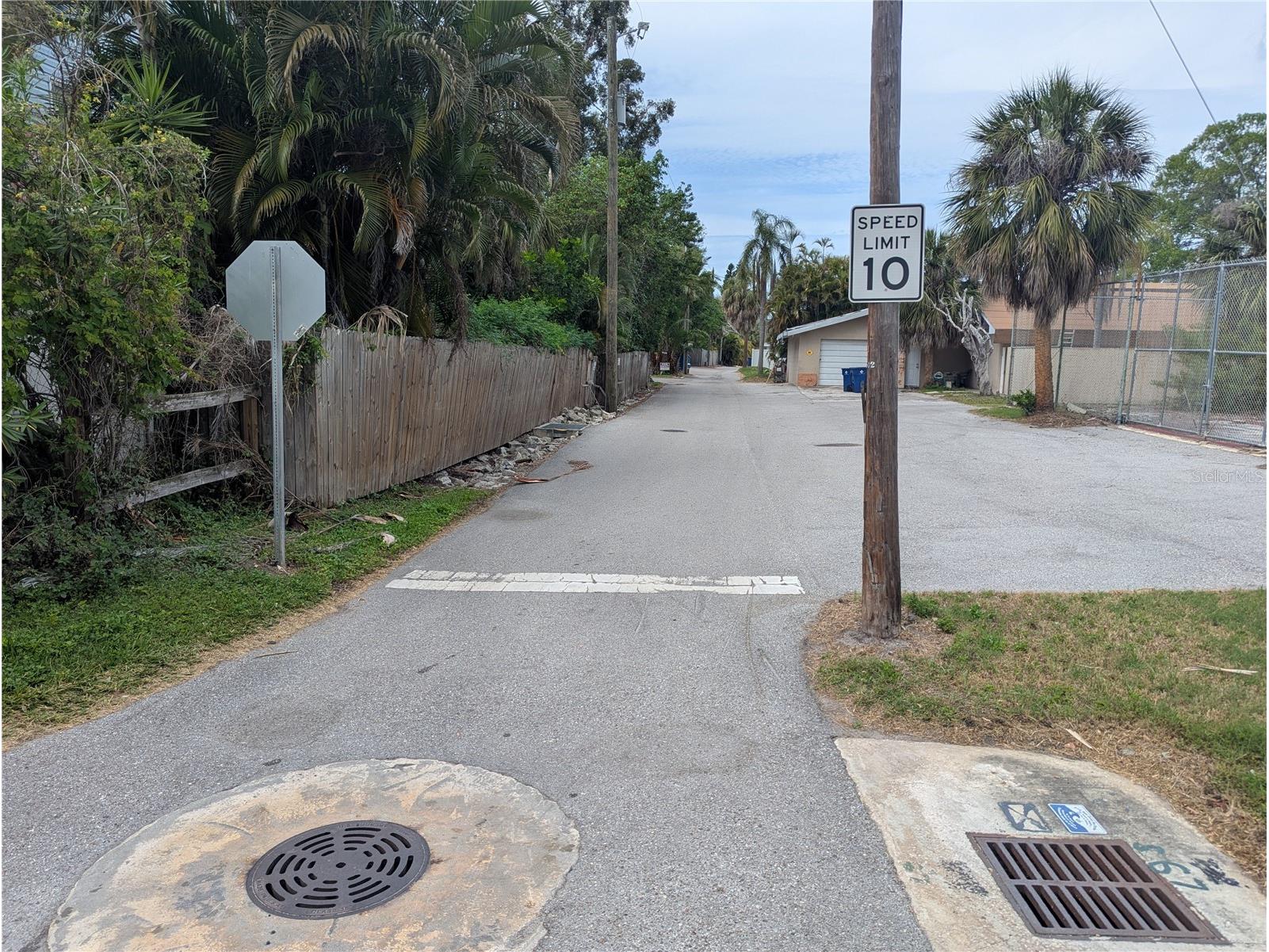 7001 & 7011 Hibiscus Avenue S South Pasadena FL 33707 TB8494635 image5