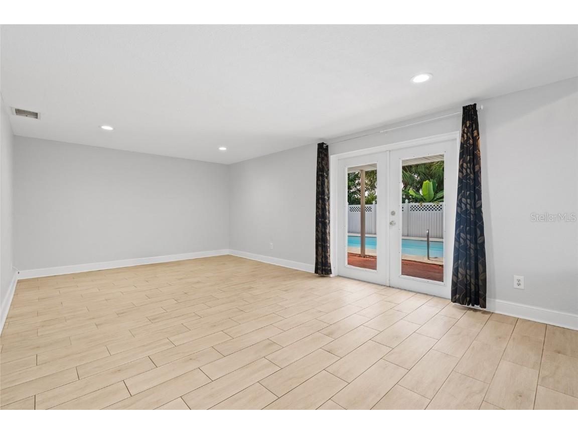 7001 Baywood Court Tampa FL 33615 TB8413717 image12