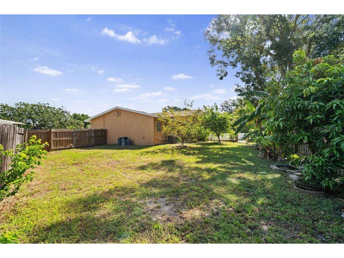 7001 Baywood Court Tampa FL 33615 TB8413717 image25