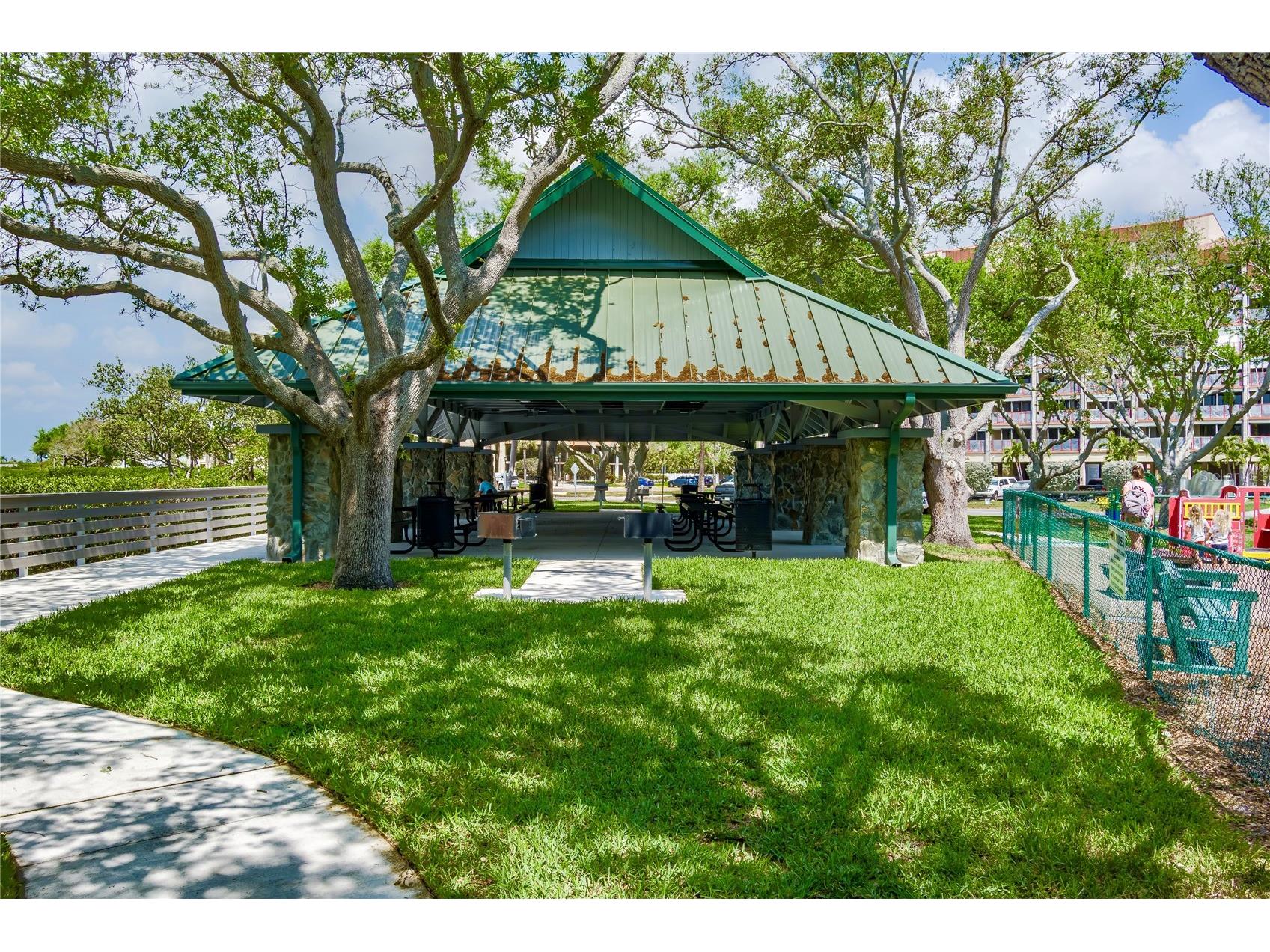 7001 Place De La Paix #2A South Pasadena FL 33707 A4687747 image36