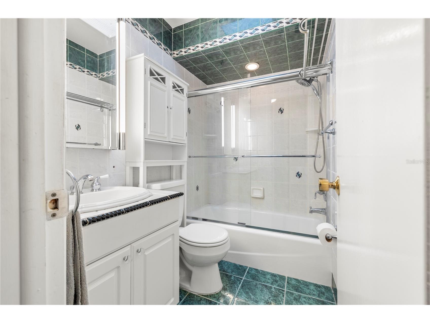 7001 Twelve Oaks Boulevard Tampa FL 33634 TB8494493 image37