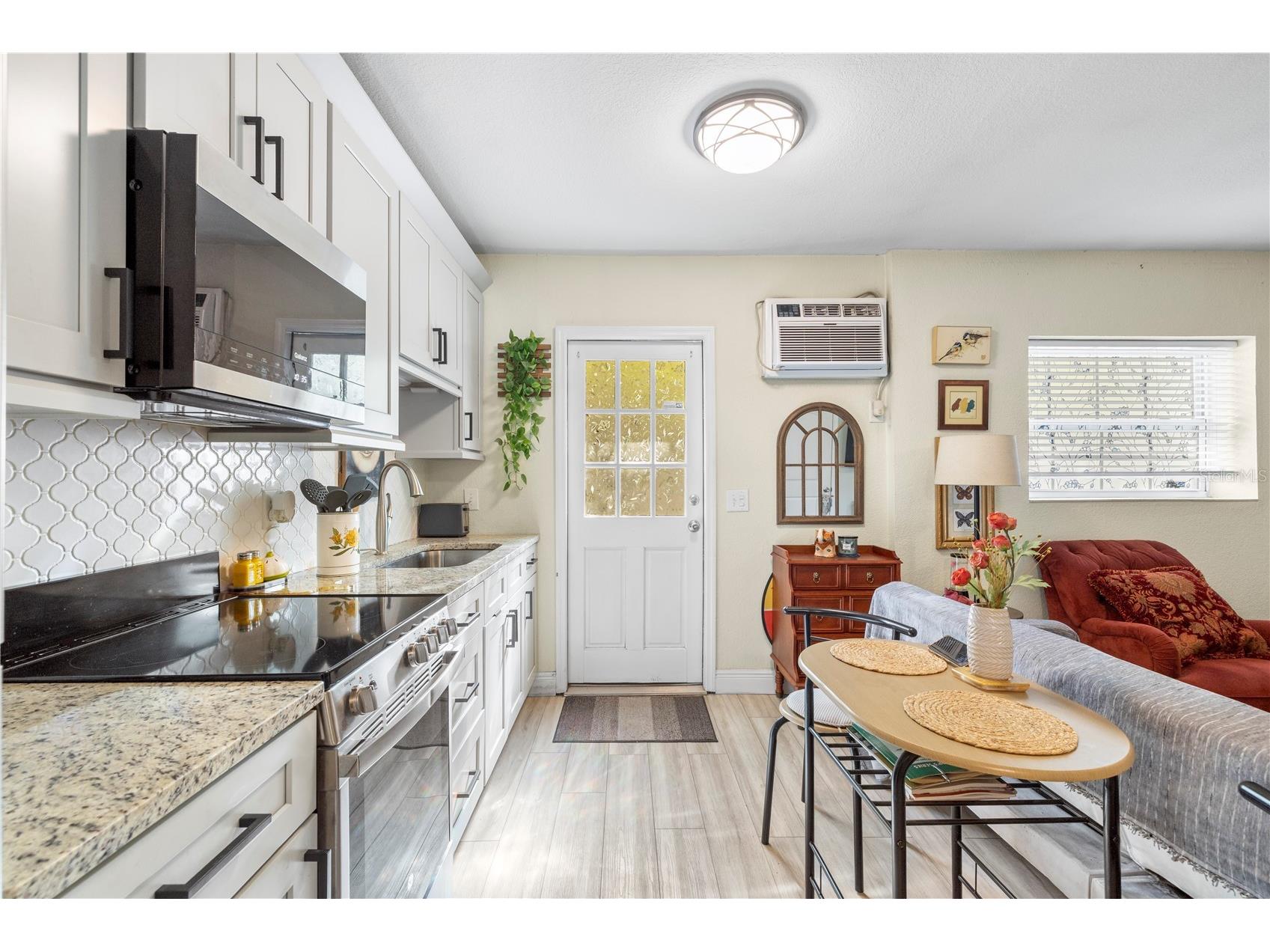 7001 Twelve Oaks Boulevard Tampa FL 33634 TB8494493 image4