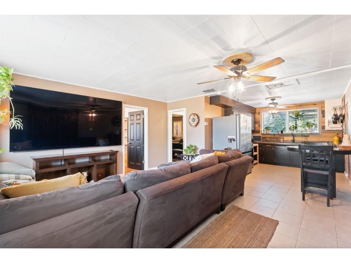 7002 Eisenhower Street Weeki Wachee FL 34613 - WEEKI WACHEE RIVER W7880347 image58