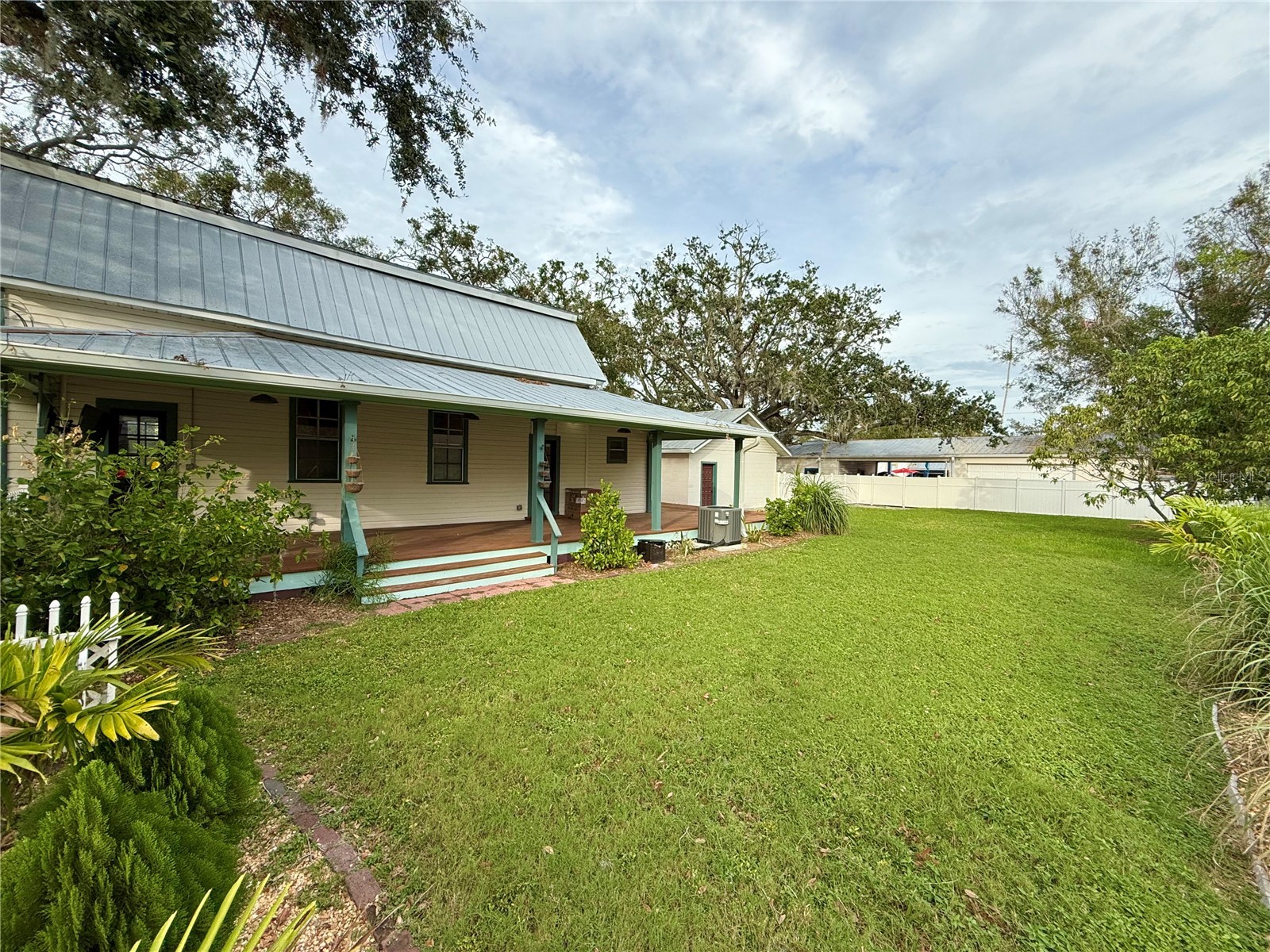 7002 Shamrock Road S Tampa FL 33616 TB8504376 image5
