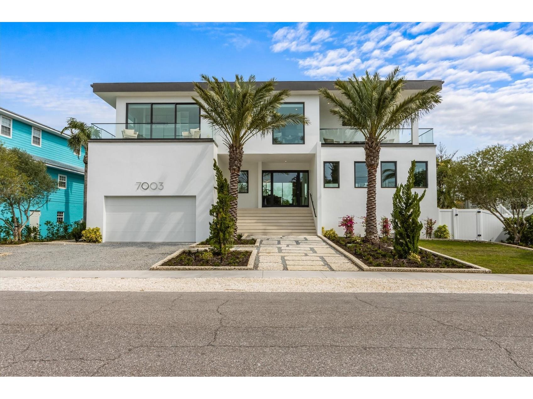 7003 Holmes Boulevard Holmes Beach FL 34217 A4678763 image2