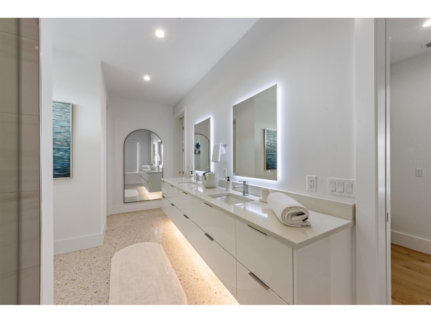 7003 Holmes Boulevard Holmes Beach FL 34217 A4678763 image48