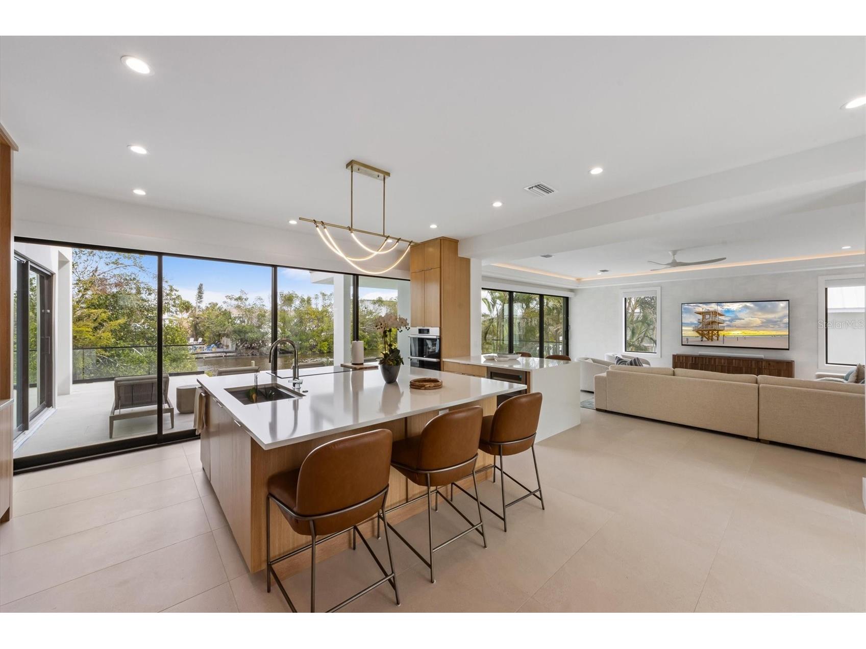 7003 Holmes Boulevard Holmes Beach FL 34217 A4678763 image8