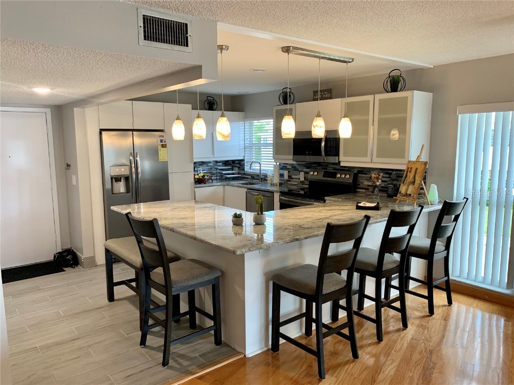 7003 Sunset Way #8 Saint Pete Beach FL 33706 U8209456 image1