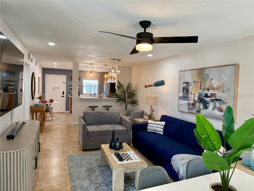 7003 Sunset Way #9 Saint Pete Beach FL 33706 TB8425255 image1