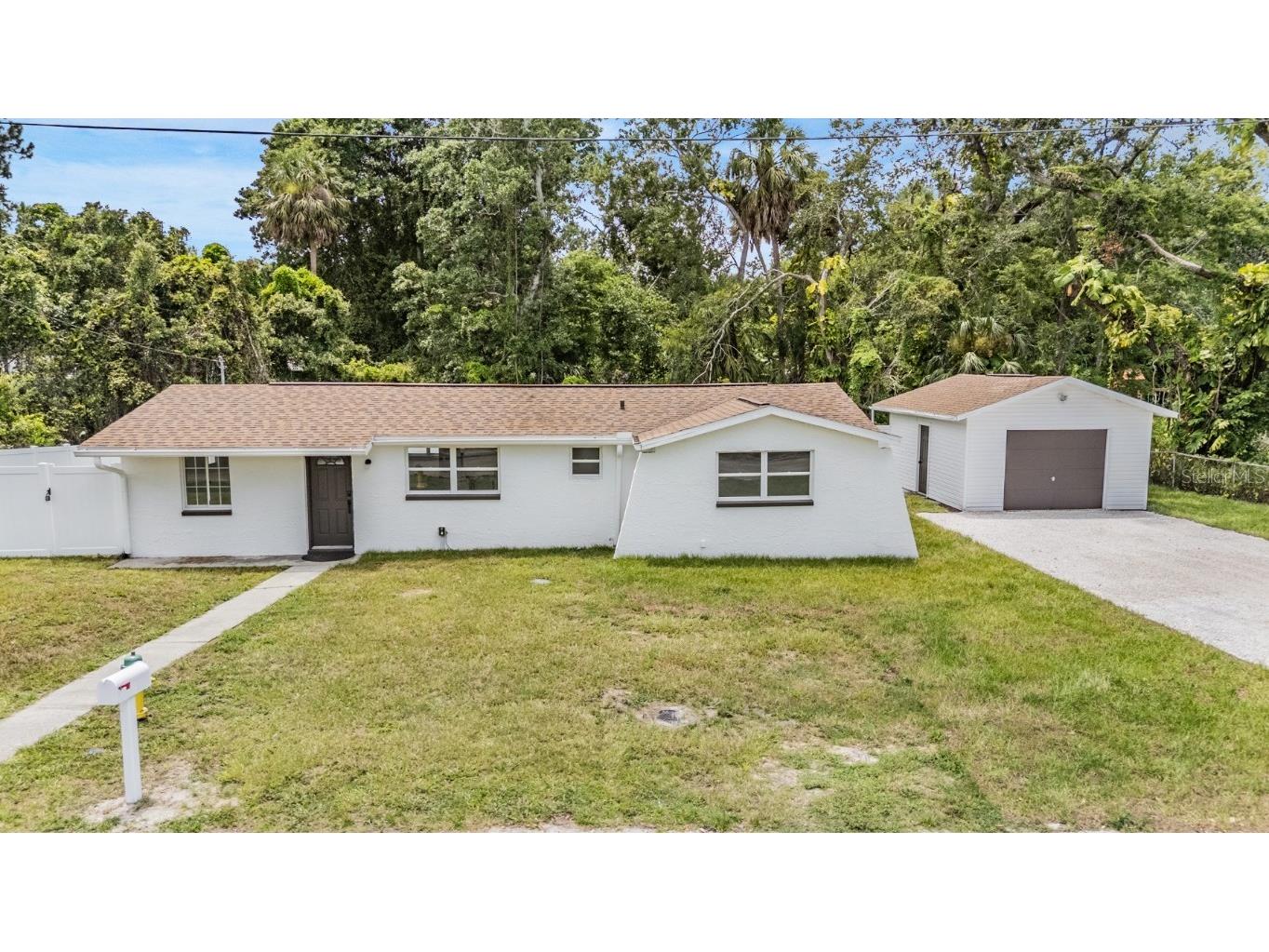 7004 Center Creek Drive Tampa FL 33615 TB8409051 image1