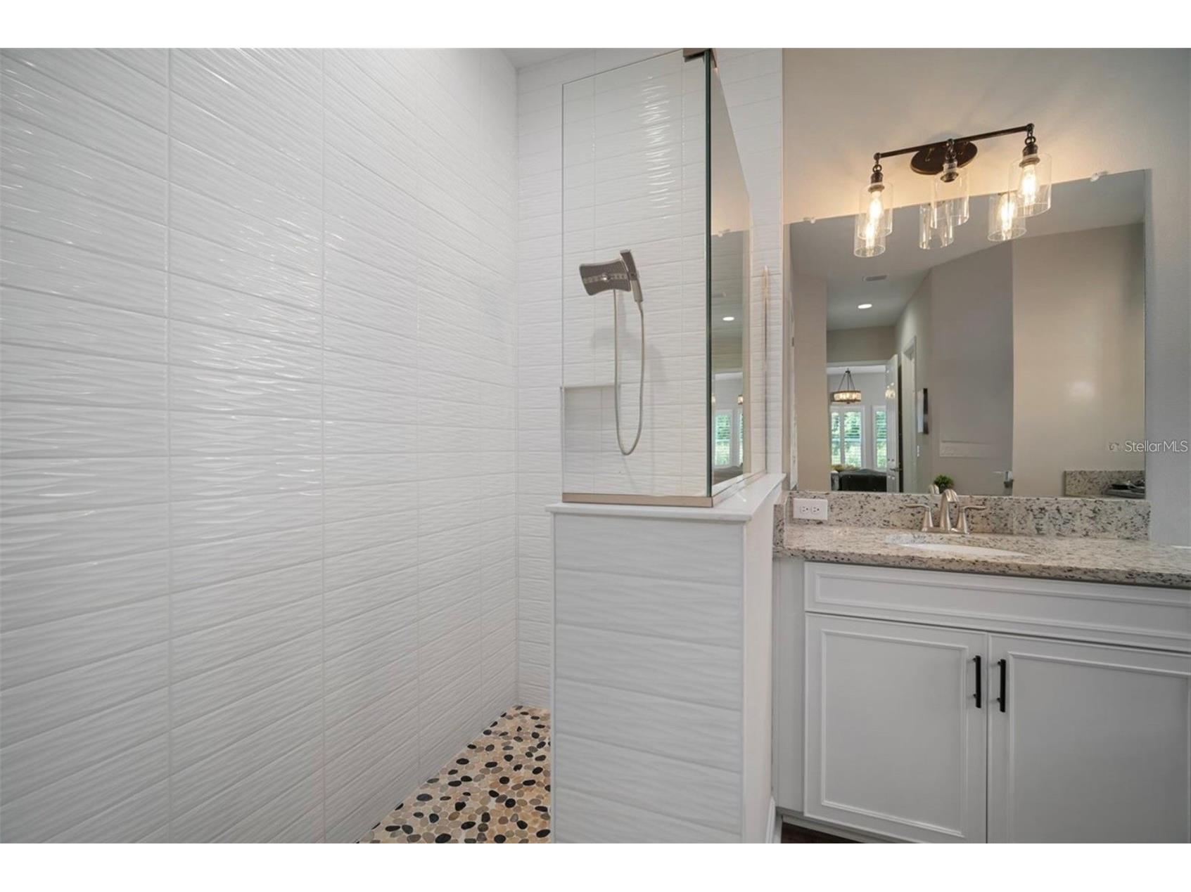7004 Mainland Avenue Apollo Beach FL 33572 TB8472759 image41