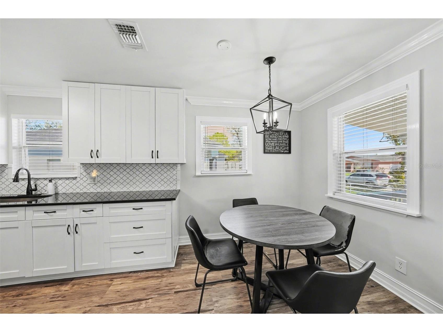 7004 N Cameron Avenue Tampa FL 33614 TB8486933 image12