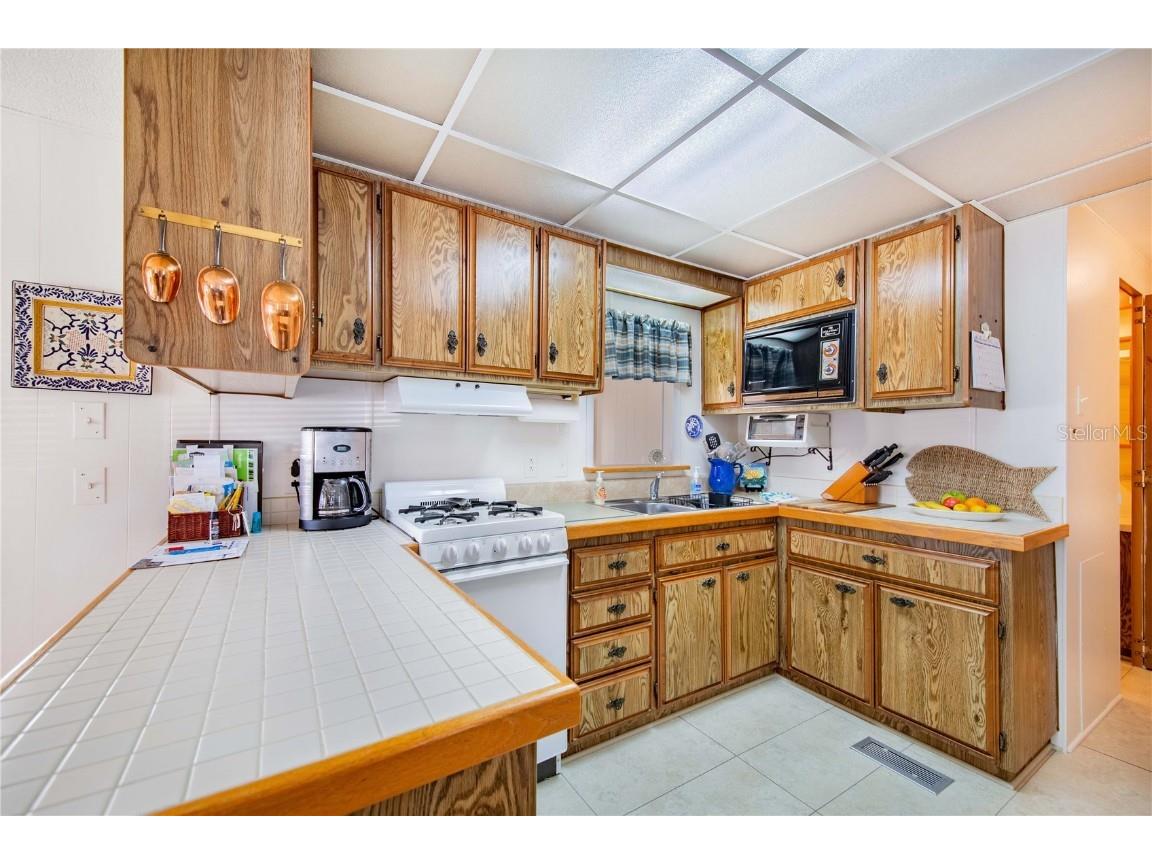 7005 Fairview Village Circle Winter Haven FL 33881 - LAKE HENRY P4933532 image12