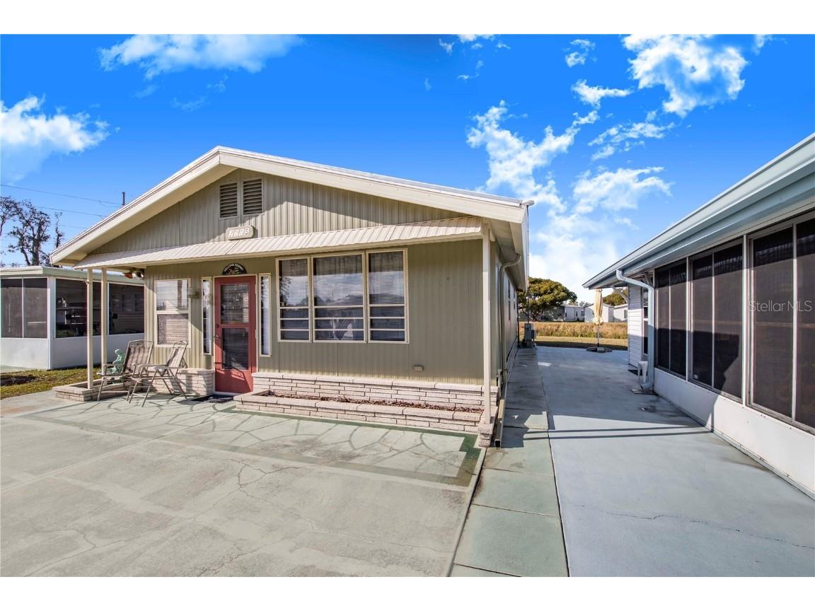 7005 Fairview Village Circle Winter Haven FL 33881 - LAKE HENRY P4933532 image2