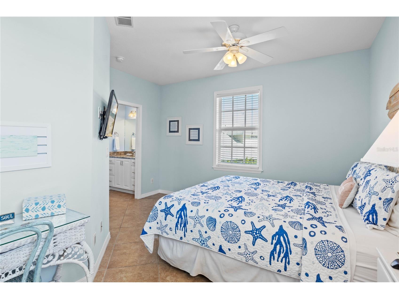 7005 Holmes Boulevard Holmes Beach FL 34217 A4694050 image28