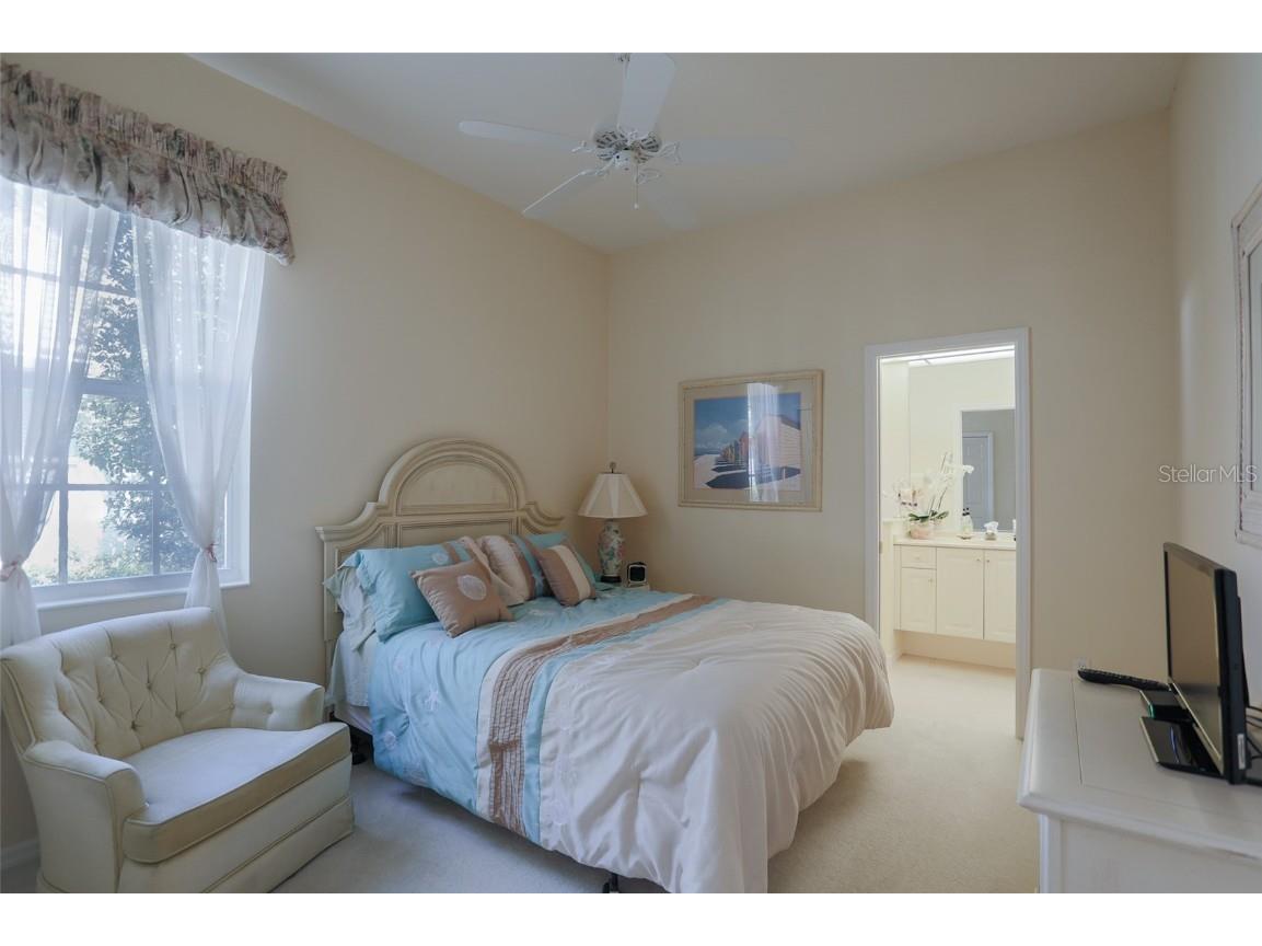 7005 Stanhope Place University Park FL 34201 A4639595 image23