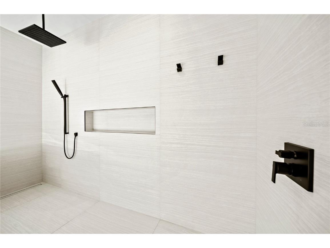 7007 Point Of Rocks Road Sarasota FL 34242 A4635010 image26