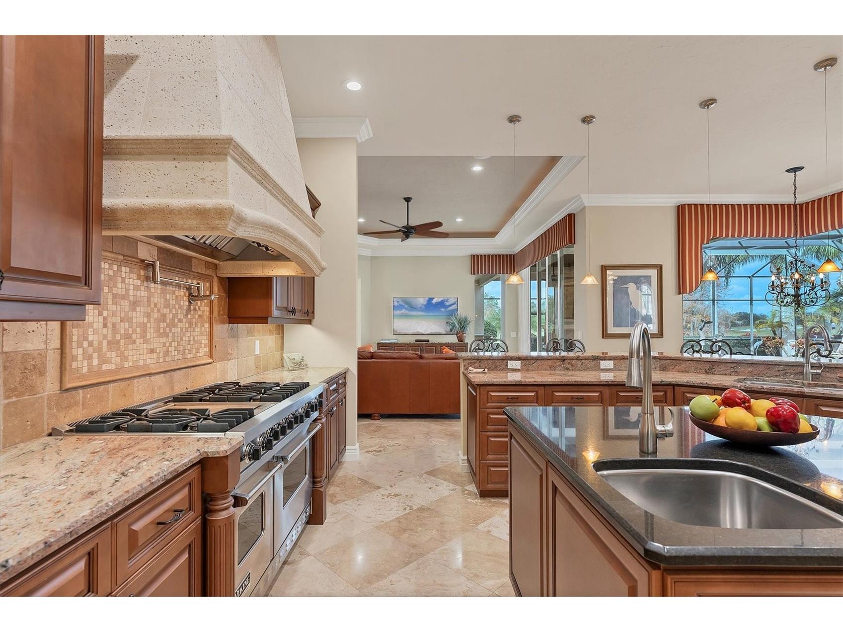 7007 Portmarnock Place Lakewood Ranch FL 34202 A4676524 image24